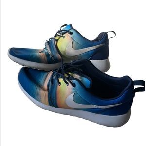 Roshe Sunsets Size 11